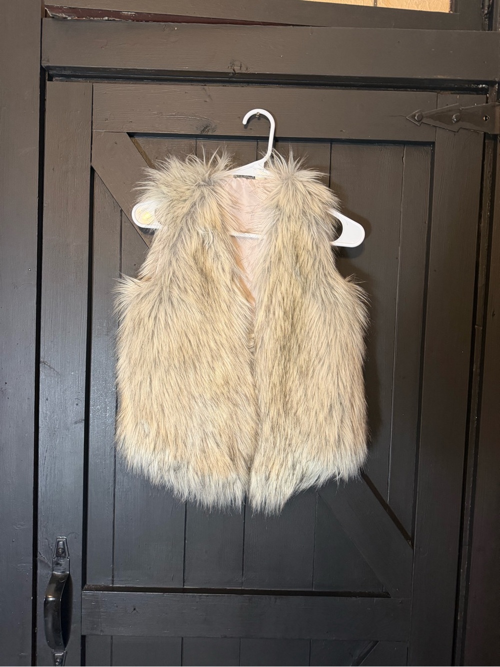 Abercrombie & Fitch Kids Faux Fur Vest in Beige-Tan